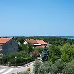 With Wifi Stinjan, - 24743 Pula