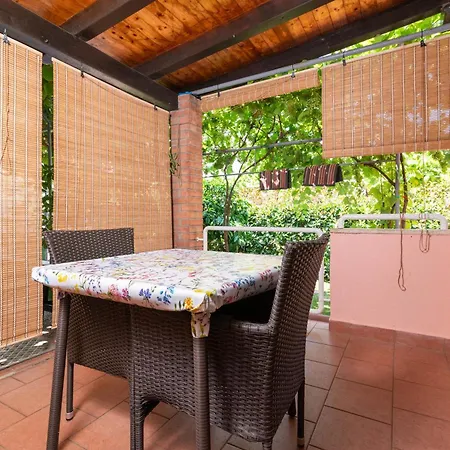 Apartment With Wifi Stinjan, - 24743 *